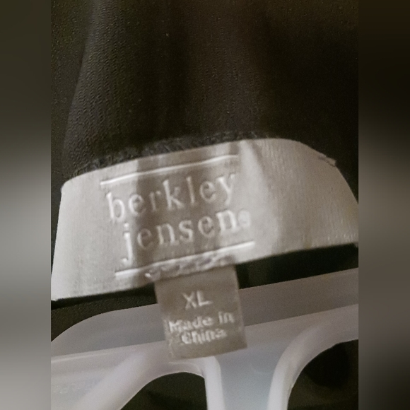 Berkley Jensen women's XL black business casual pants - Picture 3 of 3